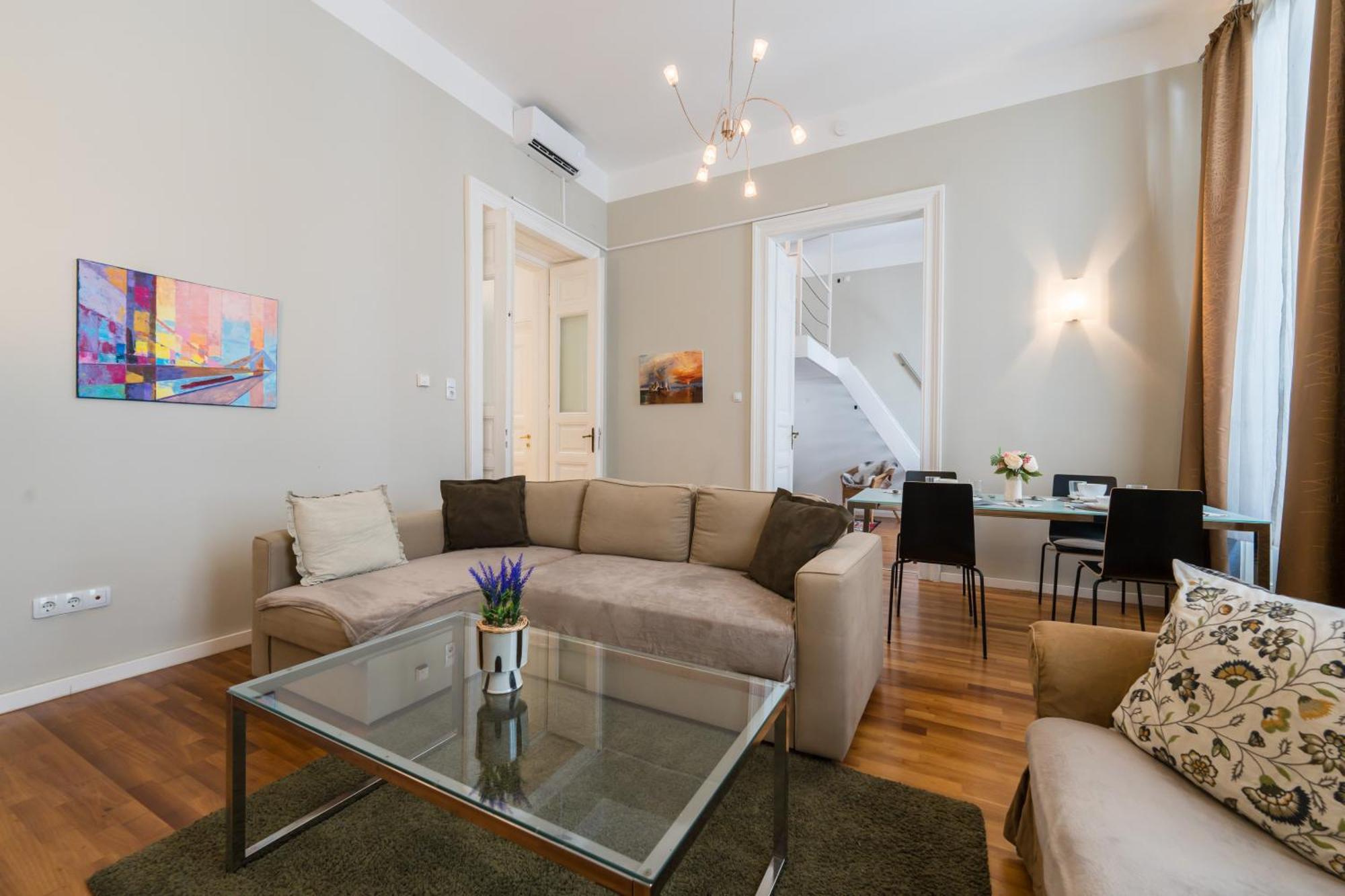 Spacious Apartment By Opera Budapest Eksteriør bilde