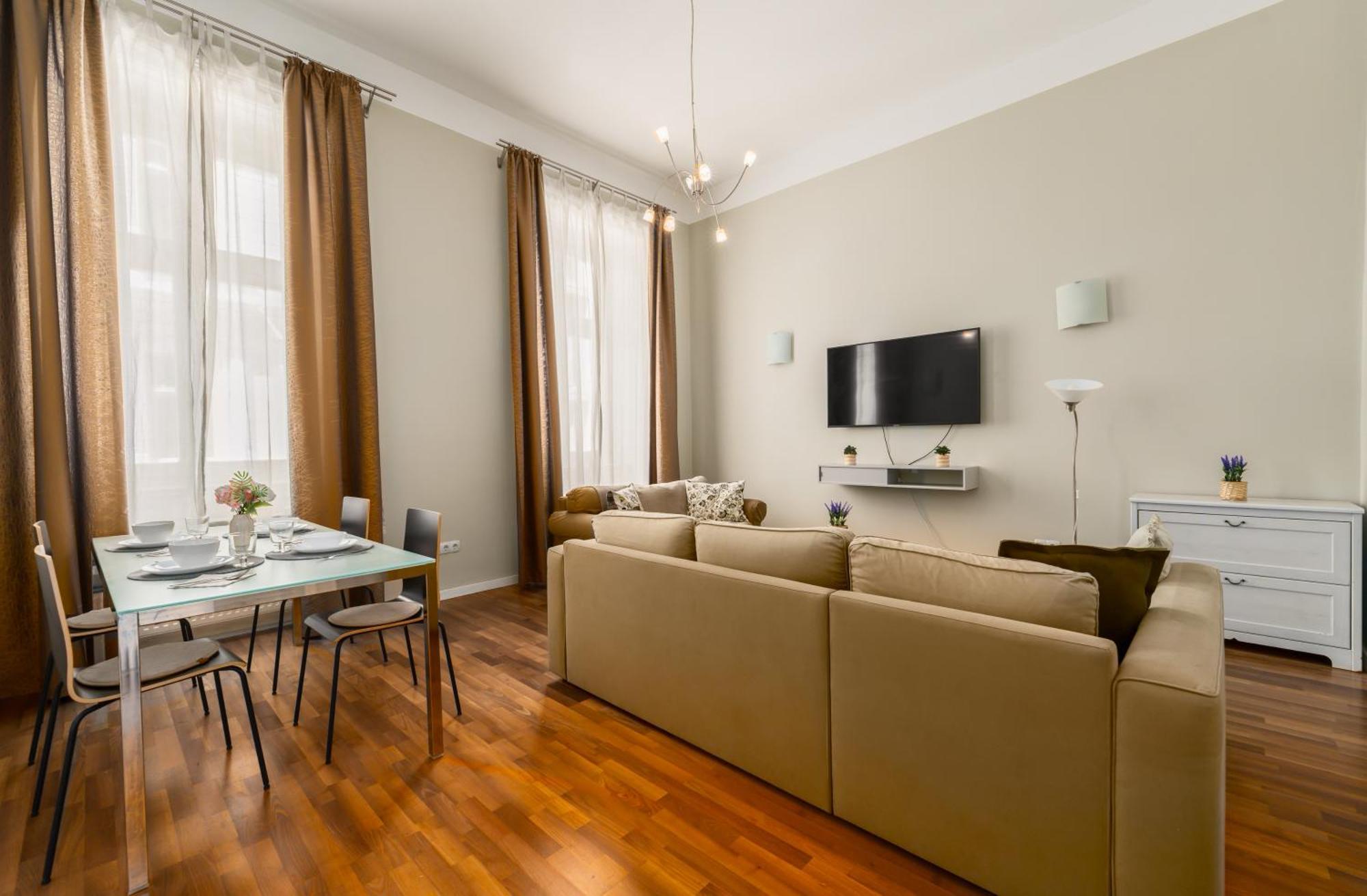 Spacious Apartment By Opera Budapest Eksteriør bilde